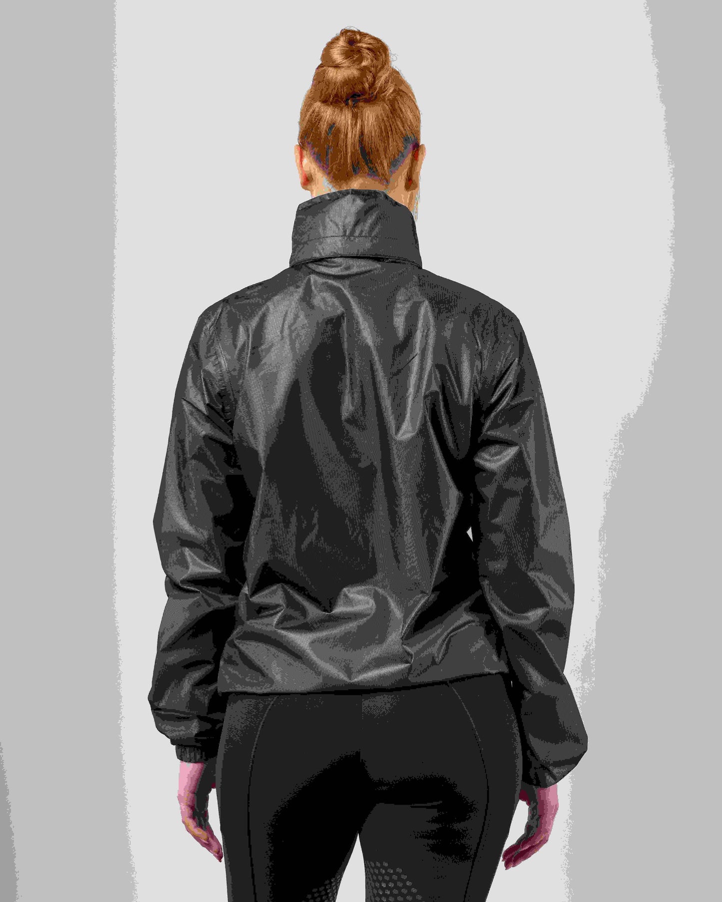 eaSt Rain Jacket Pro Light Regenjacke Unisex in schwarz
