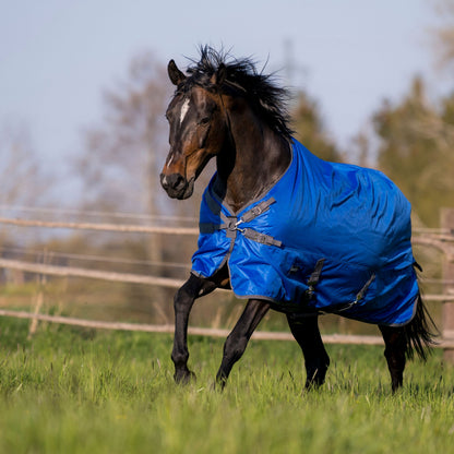 Outdoordecke WINDCHILL 100, Paddock- und Regendecke in zwei Farben