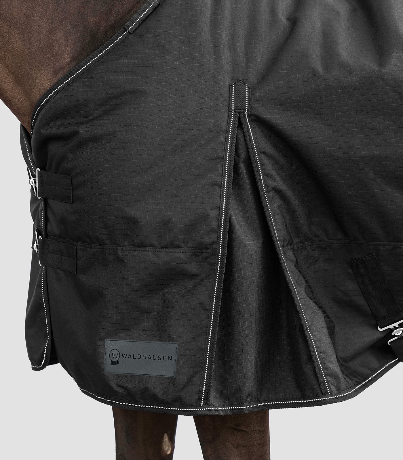 Waldhausen NORDIC Outdoordecke schwarz, Fleece, 600 Denier, Regendecke