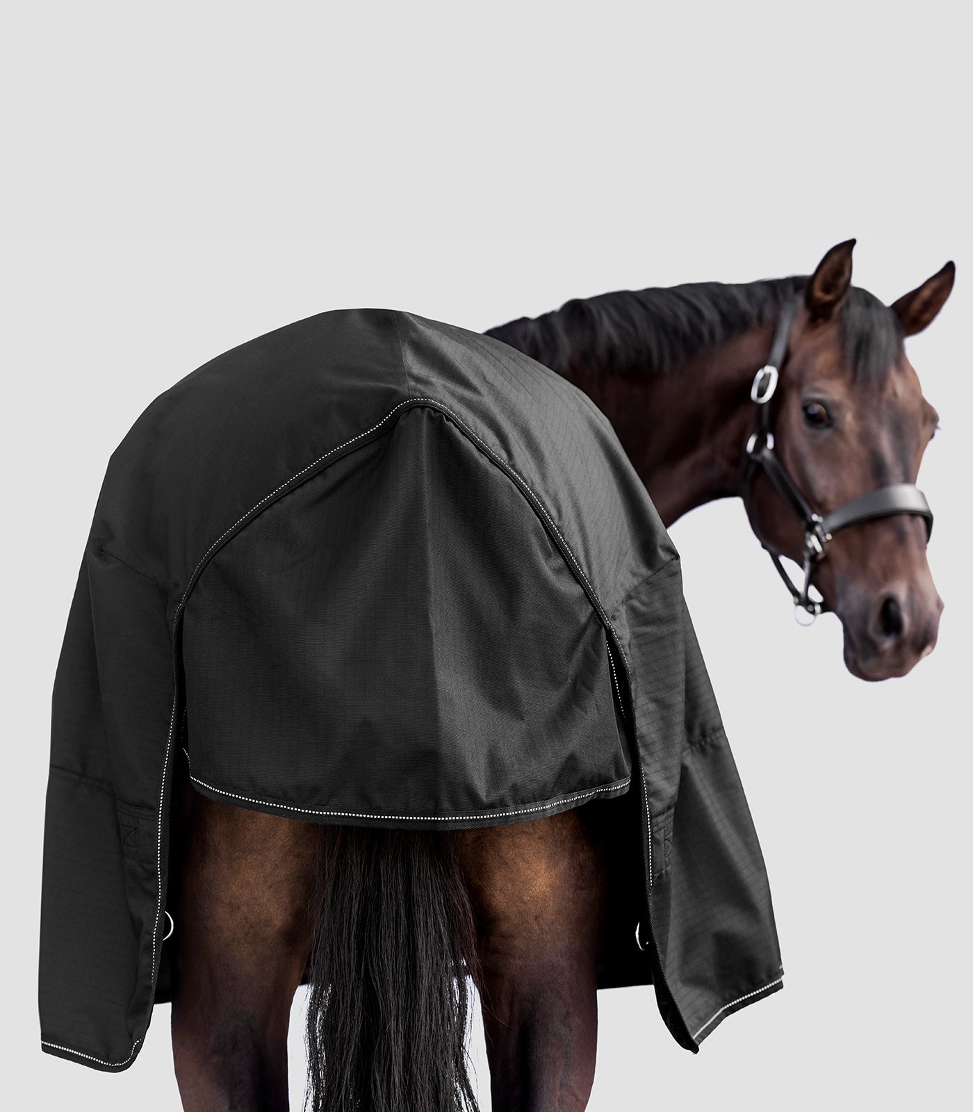 Waldhausen NORDIC Outdoordecke schwarz, Fleece, 600 Denier, Regendecke